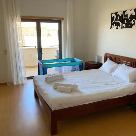 High Quality T2 In Smp Apartment São Martinho do Porto